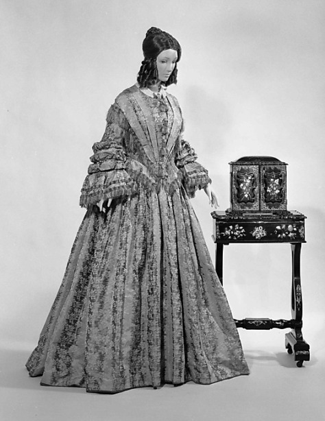1848 dress afternoon b